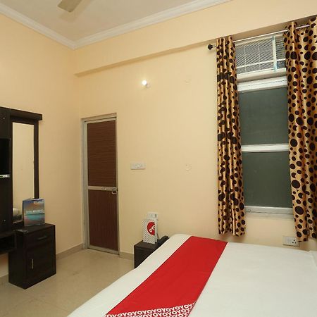 Oyo Flagship 17204 Vrindawan Galaxy Hotel Kānpur Exterior foto
